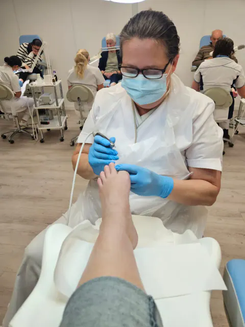 Een professionele pedicurebehandeling